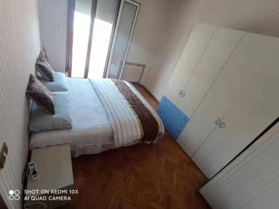 Linda'S Apparment Rooms Mestre Esterno foto